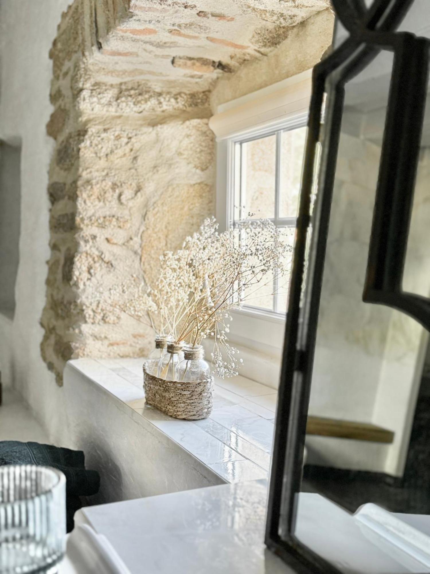 Manoir Medieval Art Deco - Logis Des 3 Artistes Sevremont Exteriör bild
